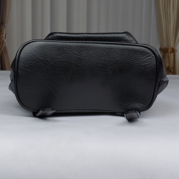 Harley-Davidson Leather Bag with Multicolor Stripe Lining - Picture 5 of 16